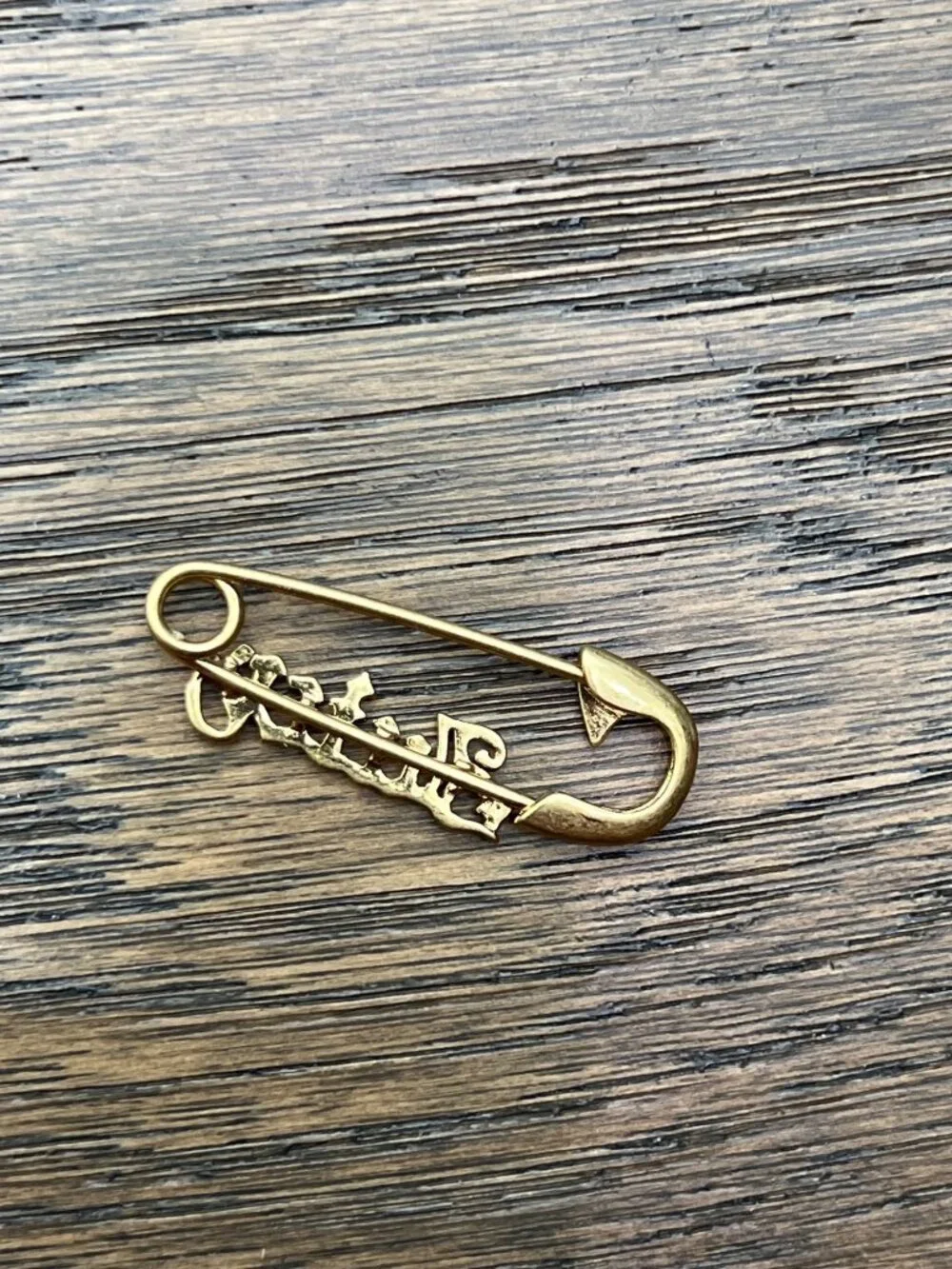 VINTAGE JUICY COUTURE Royal Safety Pin Rhinestones Bag Charm Gold Tone EUC